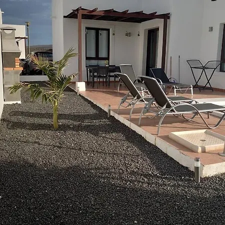 Villa Modern In Playa Blanca With Private Pool *